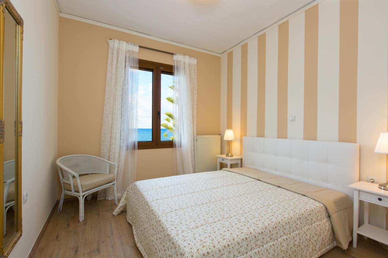 Beachfront Family Villa Katerina With Private Pool, Playground, Bbq & Amazing Sea Views! Petres  Екстериор снимка