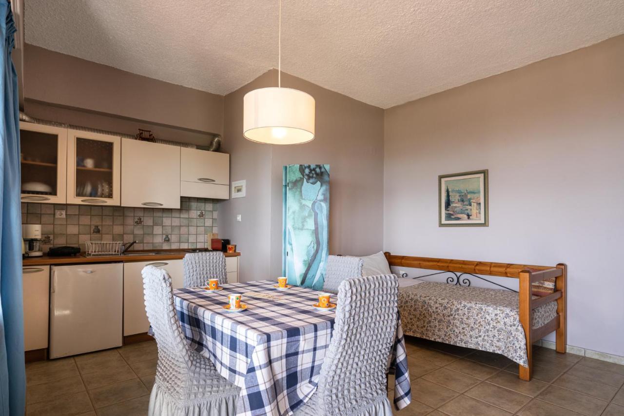 Beachfront Family Villa Katerina With Private Pool, Playground, Bbq & Amazing Sea Views! Petres  Екстериор снимка