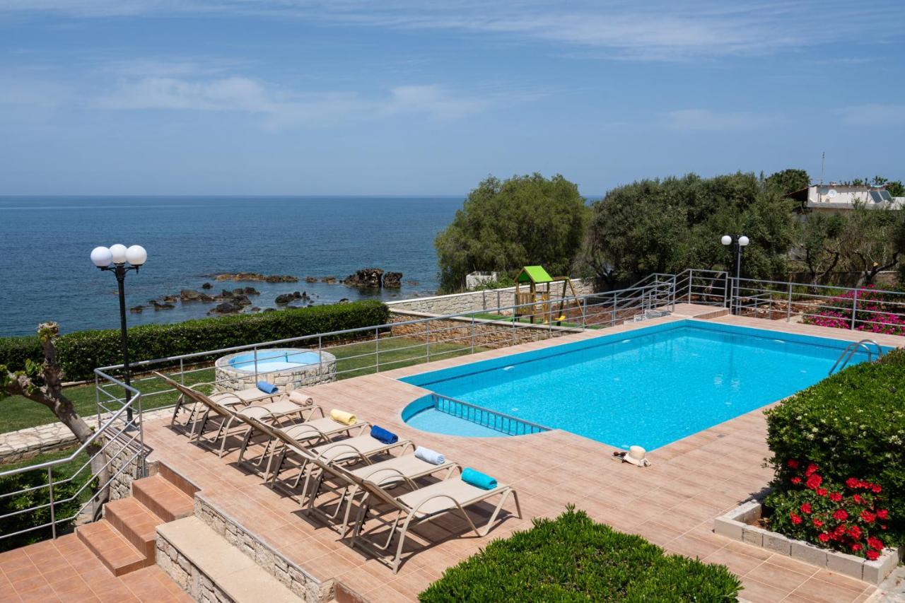 Beachfront Family Villa Katerina With Private Pool, Playground, Bbq & Amazing Sea Views! Petres  Екстериор снимка