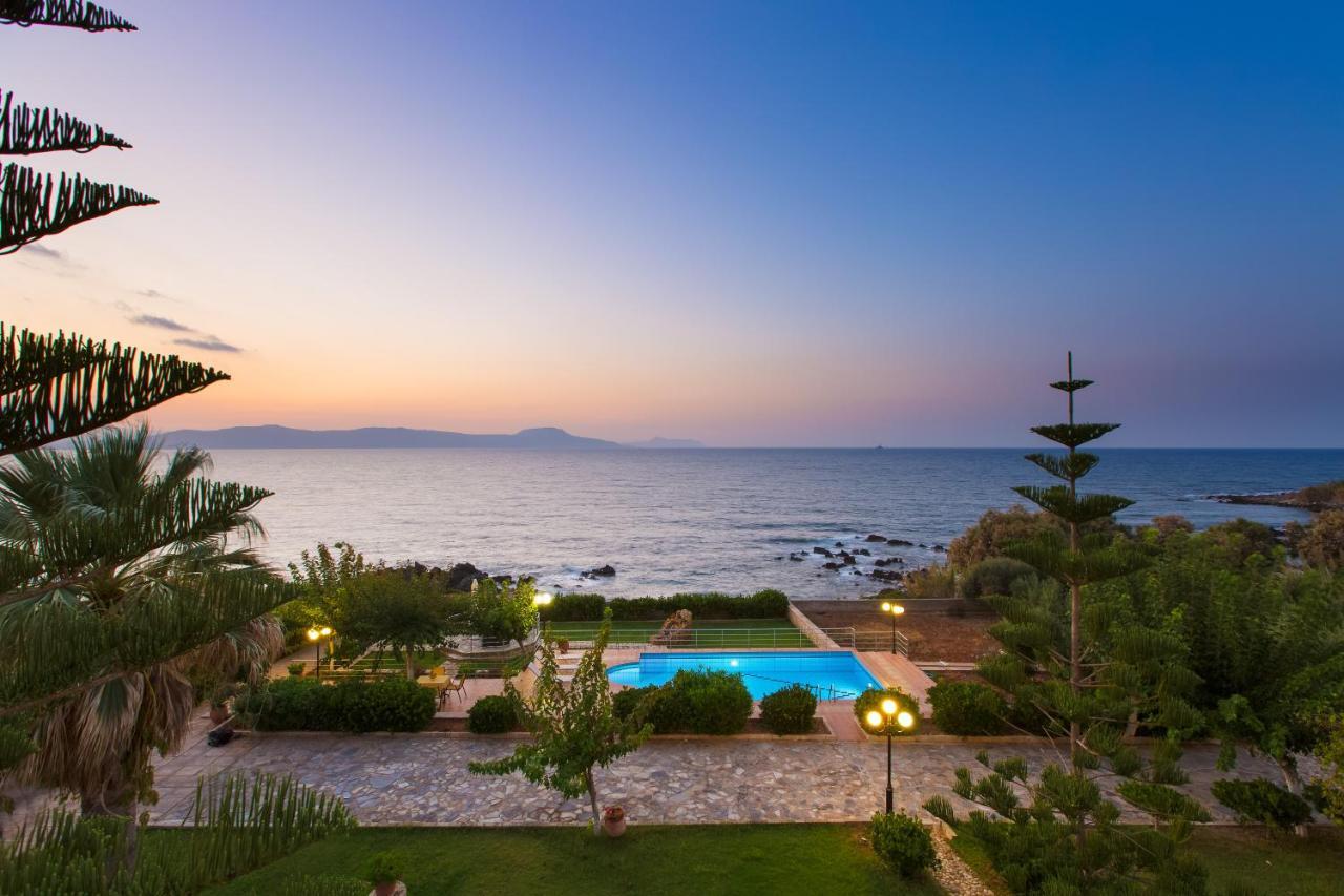 Beachfront Family Villa Katerina With Private Pool, Playground, Bbq & Amazing Sea Views! Petres  Екстериор снимка